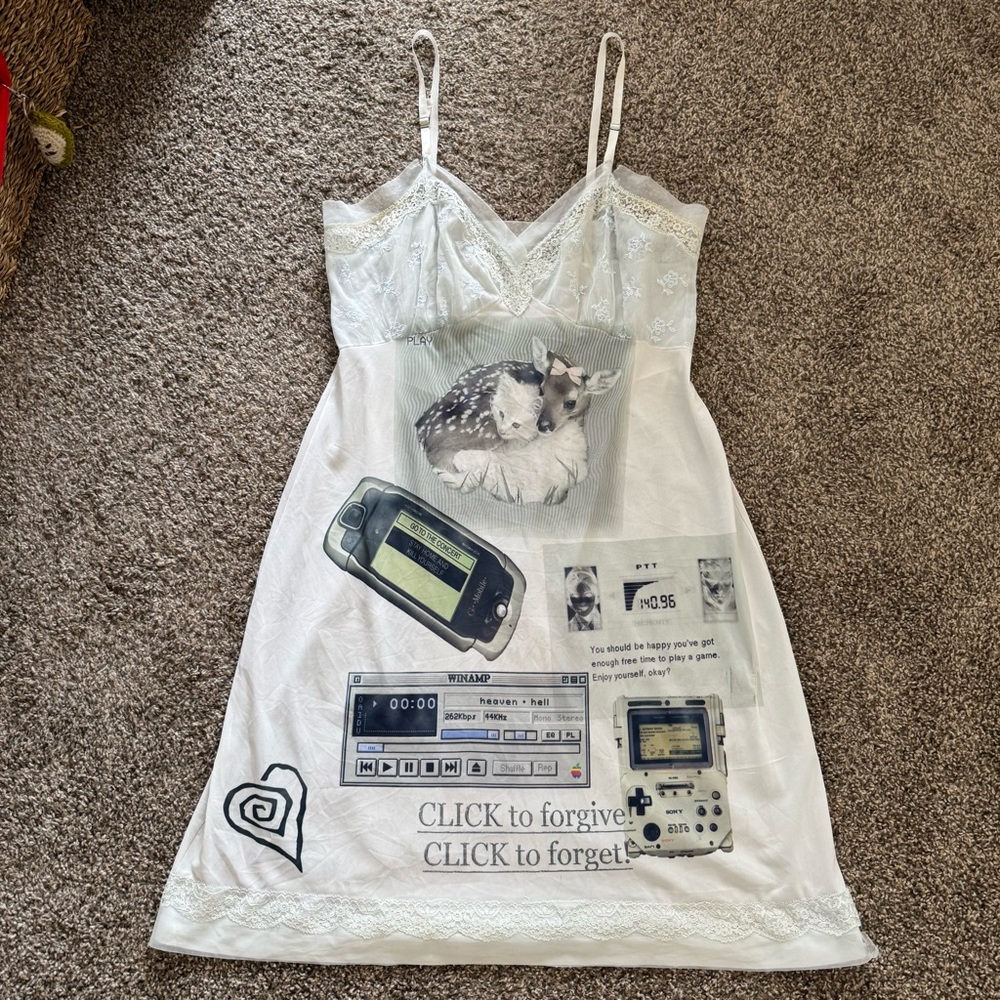 Vintage y2k graphic floral slip dress